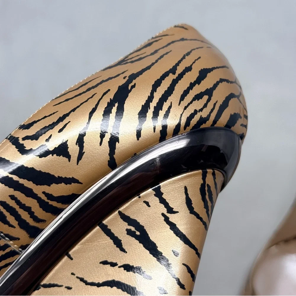 NEW Casadei Vintage Y2K Tiger Patent Leather Pointed Toe Wedge Heel Pumps Retro